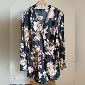 NWT Lulus Floral romper Pockets Long Sleeves Large
